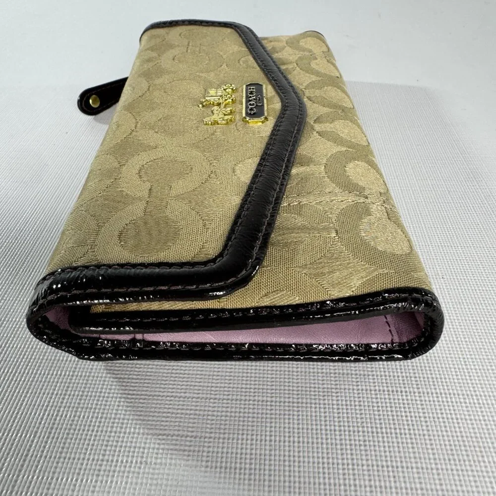 VINTAGE Coach Madison Op Art Checkbook Wallet | Khaki Brown Canvas Patent Leathe